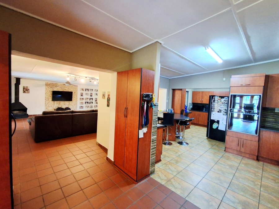 5 Bedroom Property for Sale in Sasolburg Ext 4 Free State